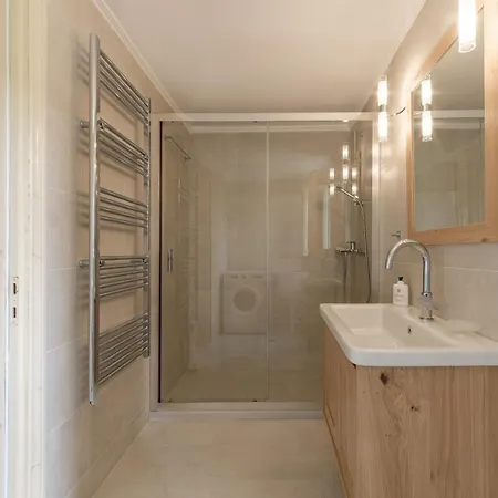 Anemelia By Rodostamo Collection Kassiopi